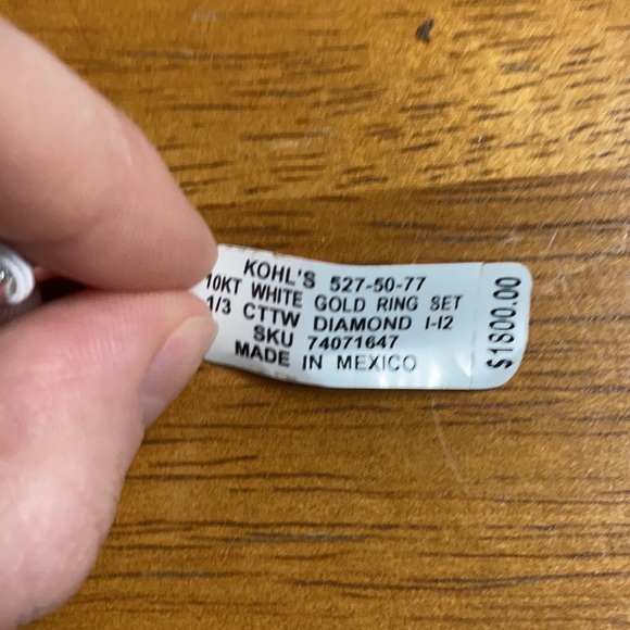 Diamond Engagement/Promise Ring Set - Picture 4 of 7